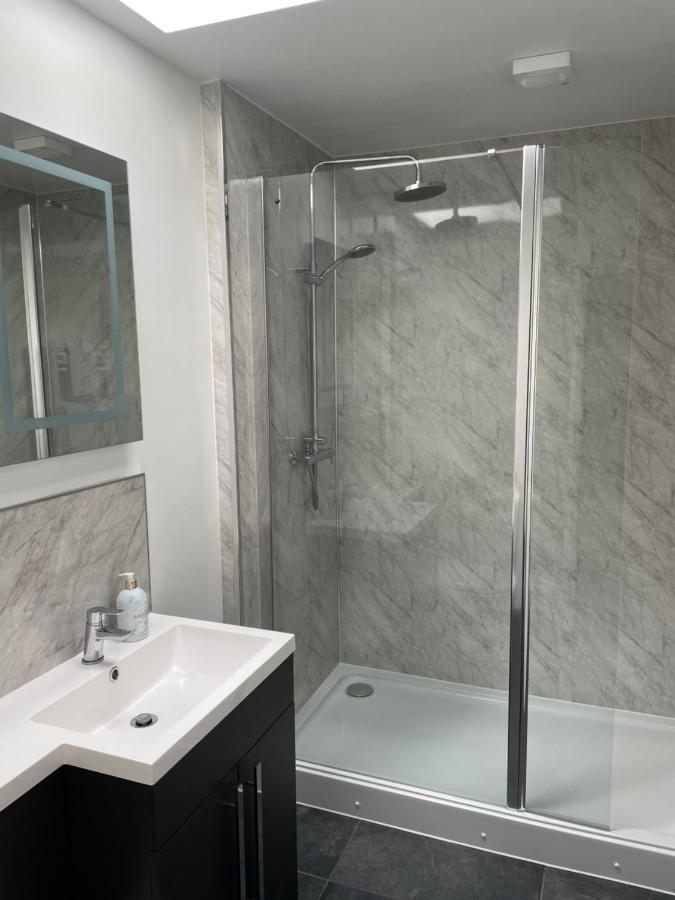 Tall Pines Lodges Lulsgate Bottom Екстер'єр фото